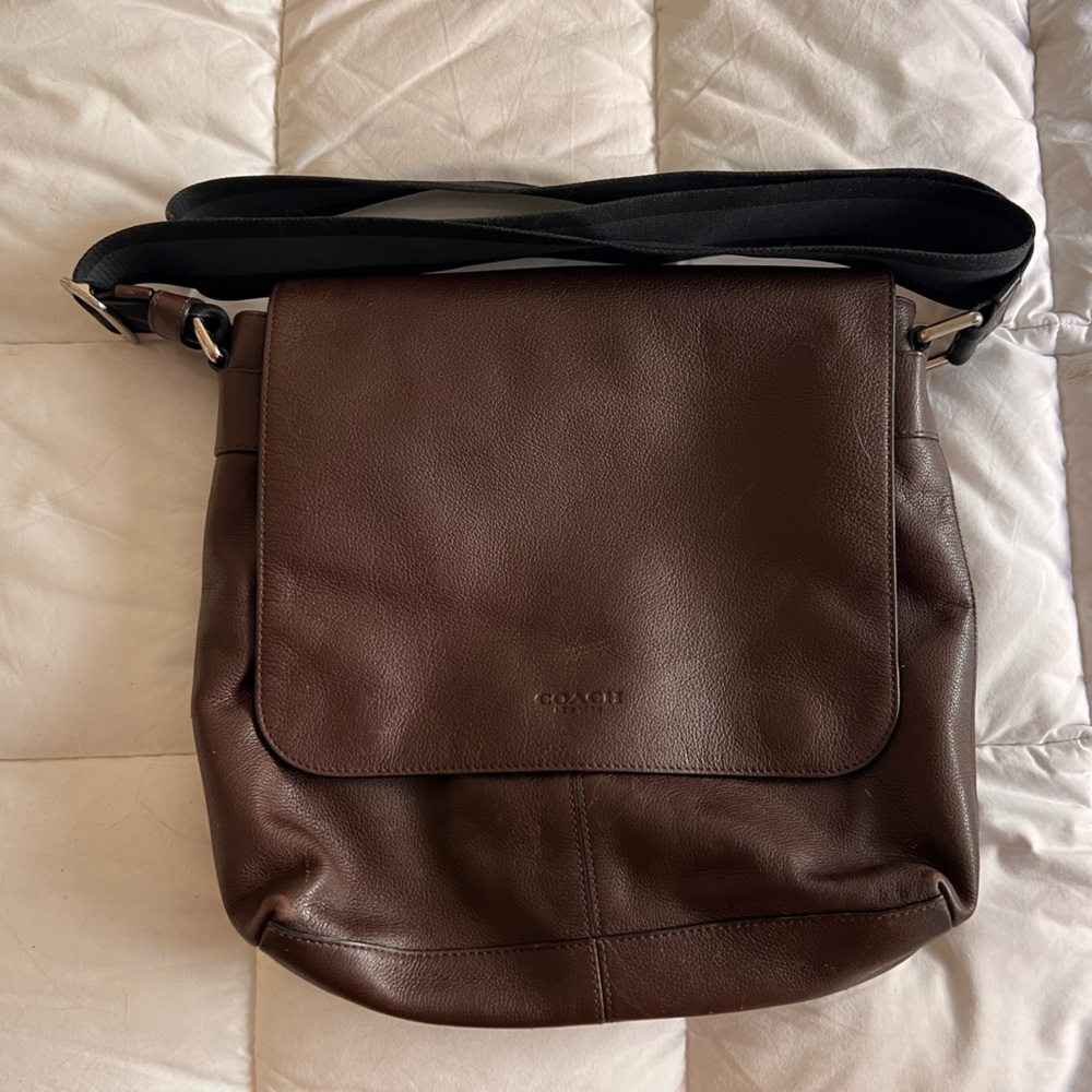 Coach Brown Leather unisex small shoulder crossbody messenger Bag